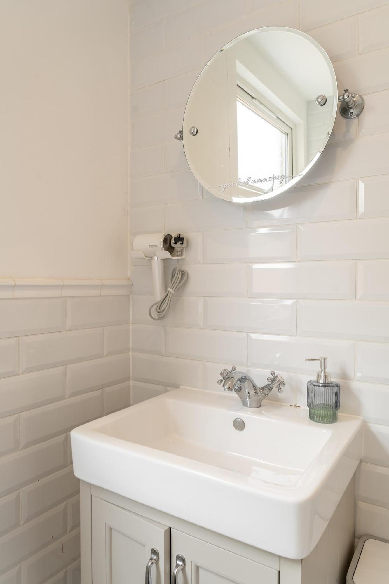 Beautiful 2 Bedroom With Private Garden In Wimbledon - Minutes From Central London Exterior photo